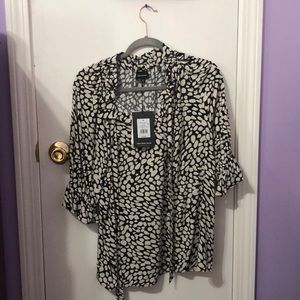 Black & white blouse